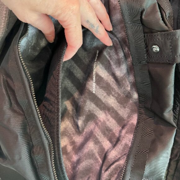 Lululemon Om Tote - Black - Picture 3 of 13